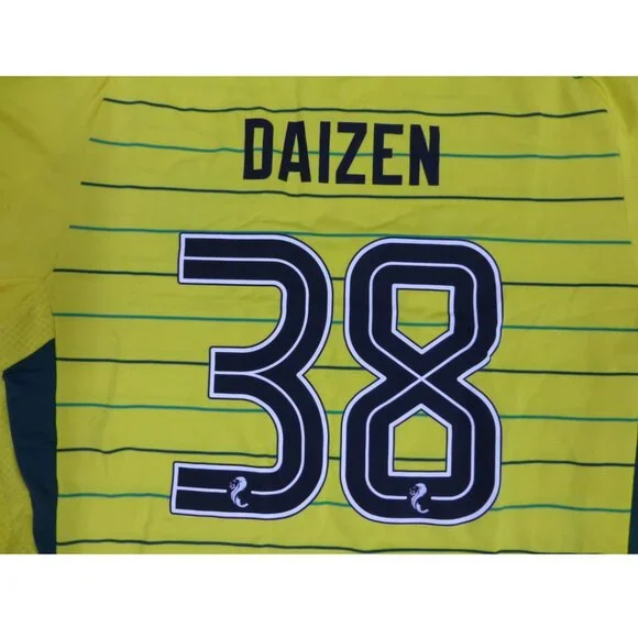 NWT ADIDAS Celtic Soccer/Football Jersey Daizen #38